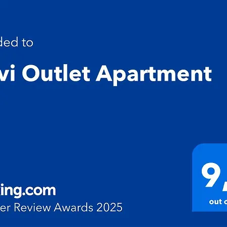 Novi Outlet アパート *